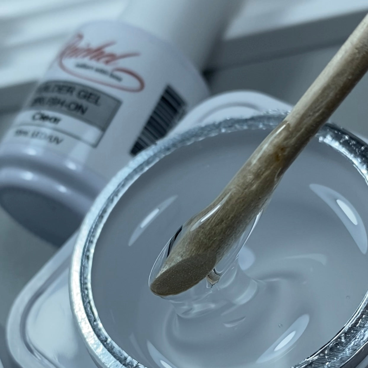 BUILDER GEL - BRUSH ON