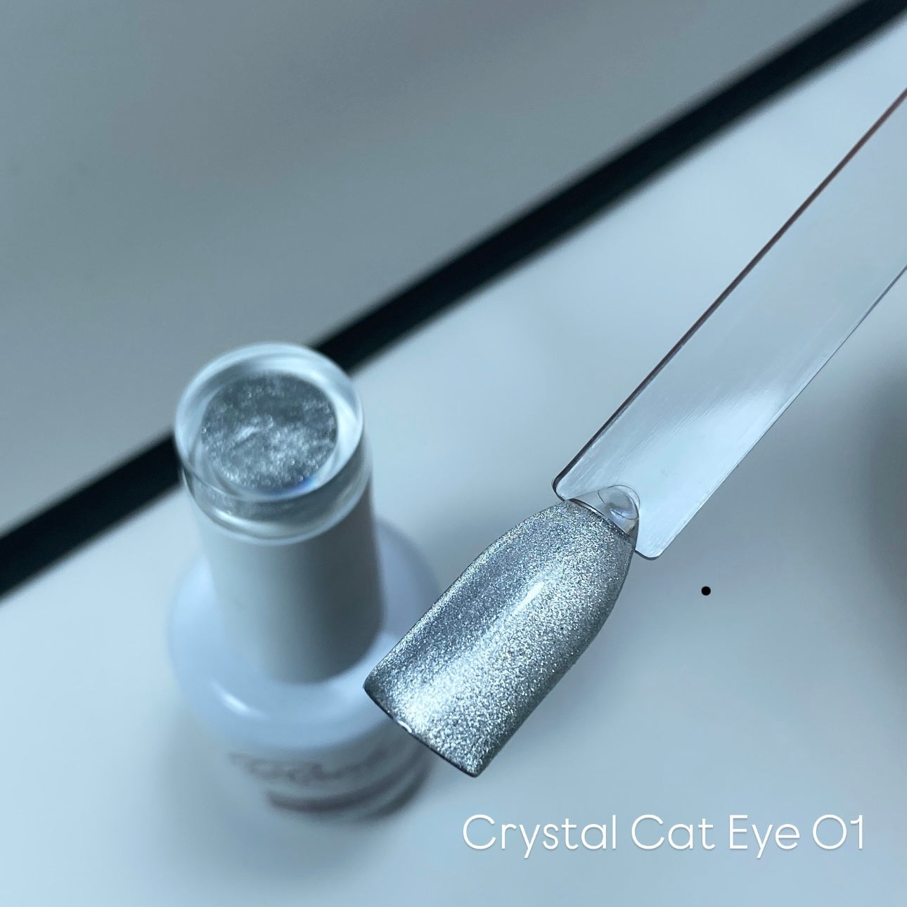 CRYSTAL - CAT EYE