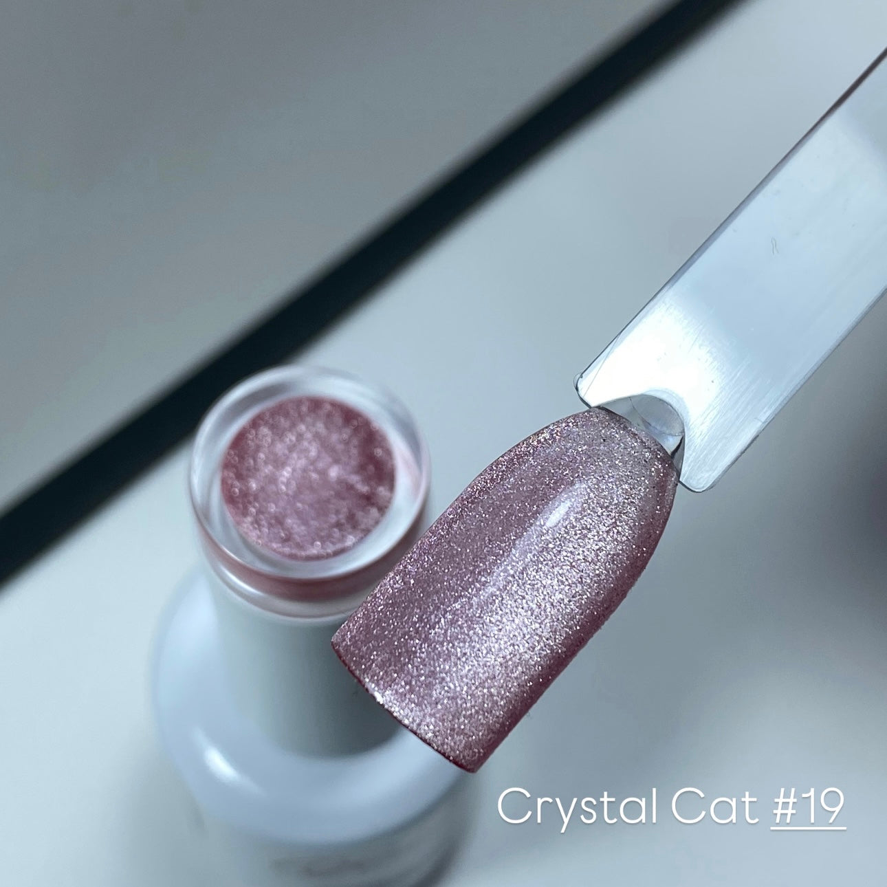 CRYSTAL - CAT EYE