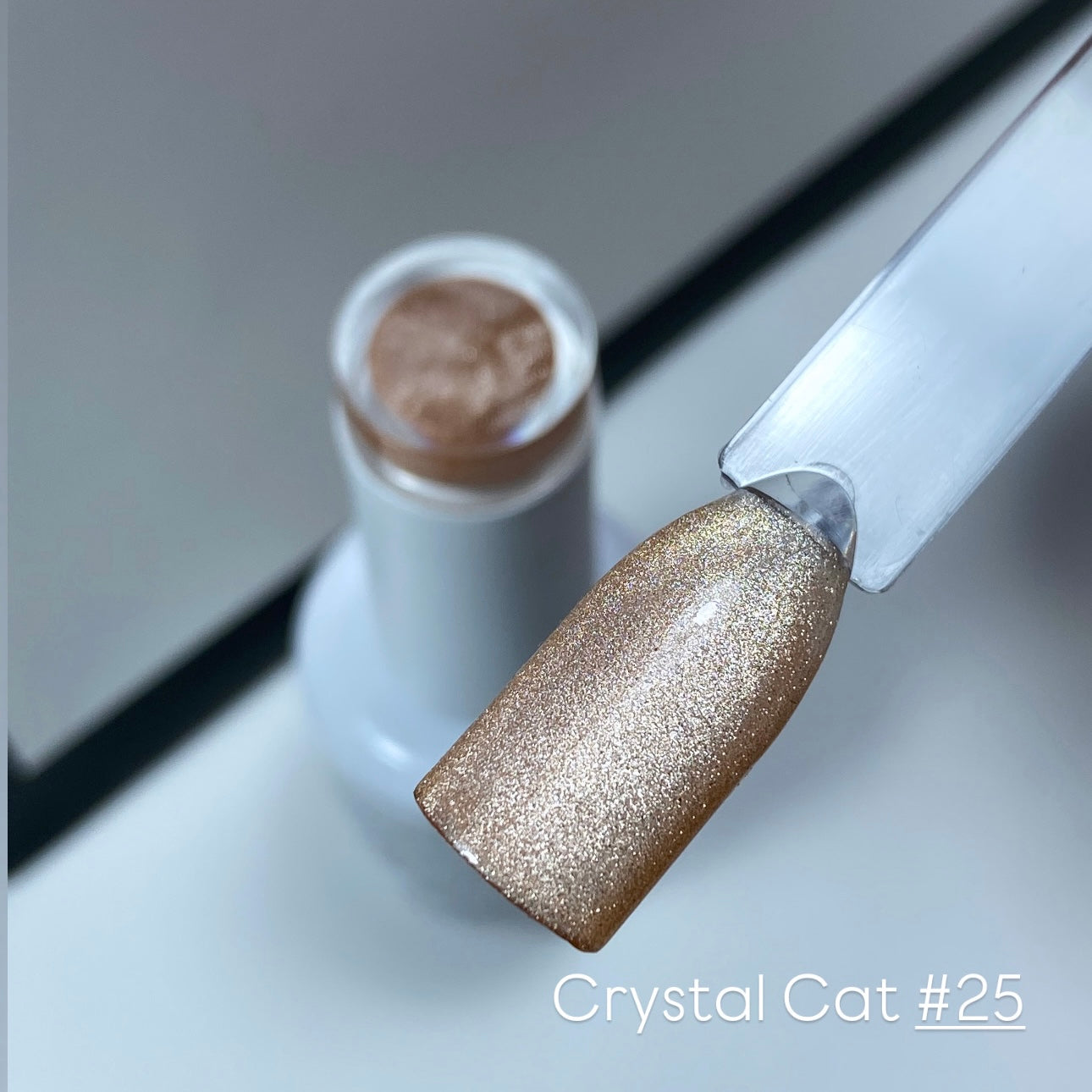 CRYSTAL - CAT EYE
