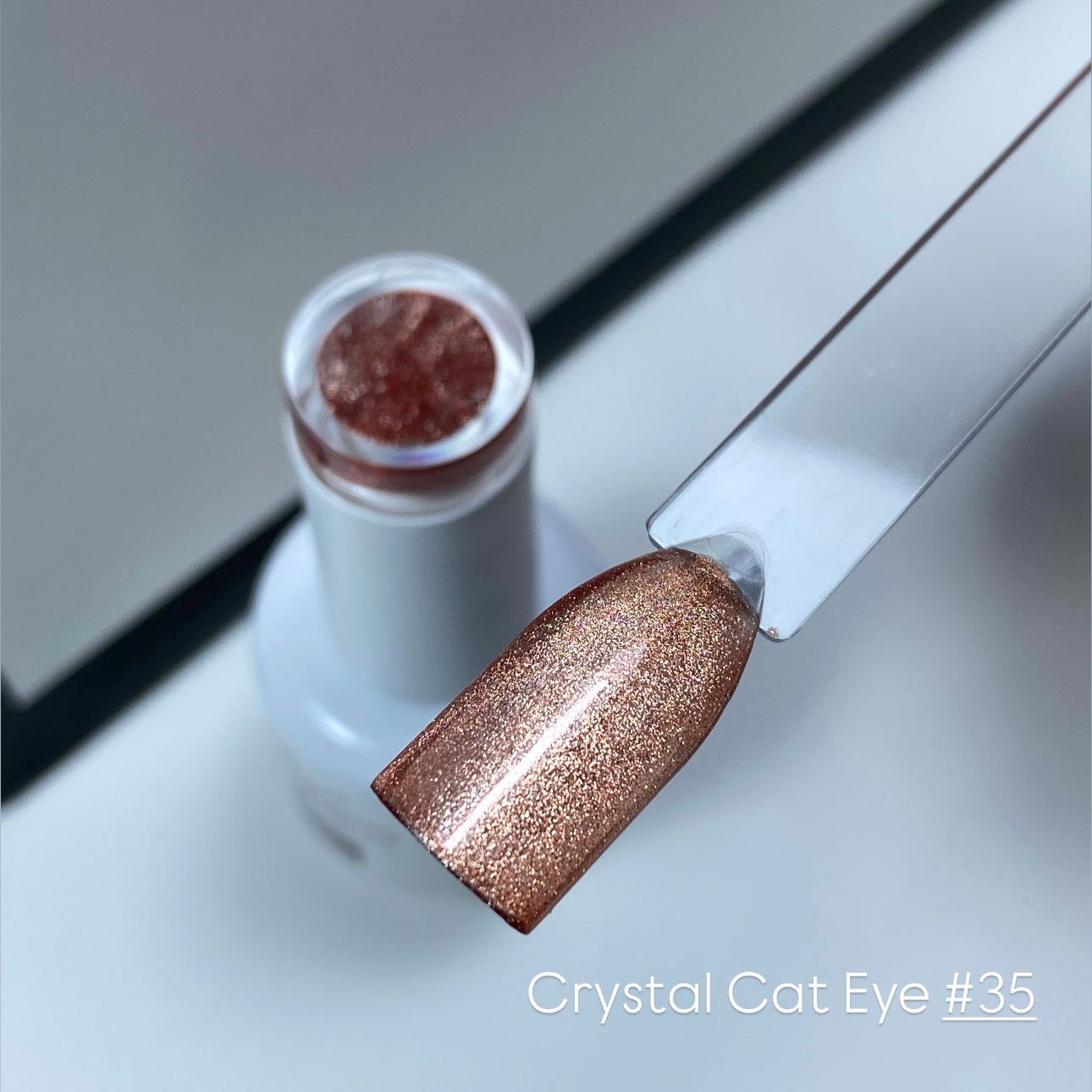 CRYSTAL - CAT EYE