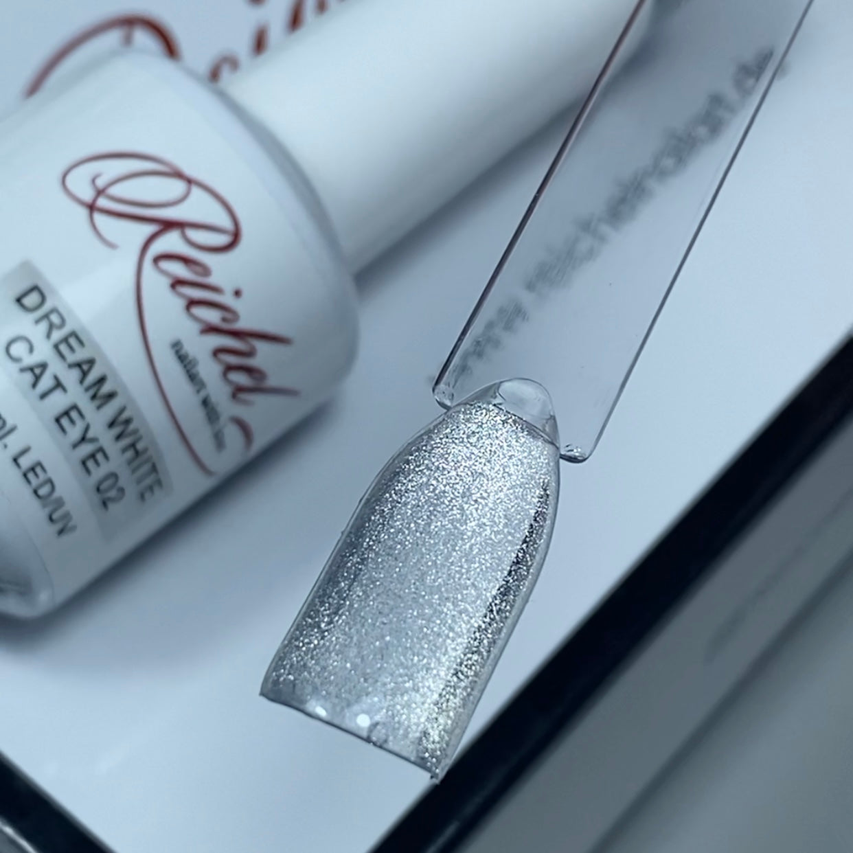 GEL POLISH - CAT EYE DREAM WHITE